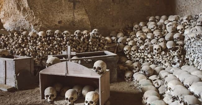 Napoli: il Cimitero delle Fontanelle riapre al pubblico il 18 aprile