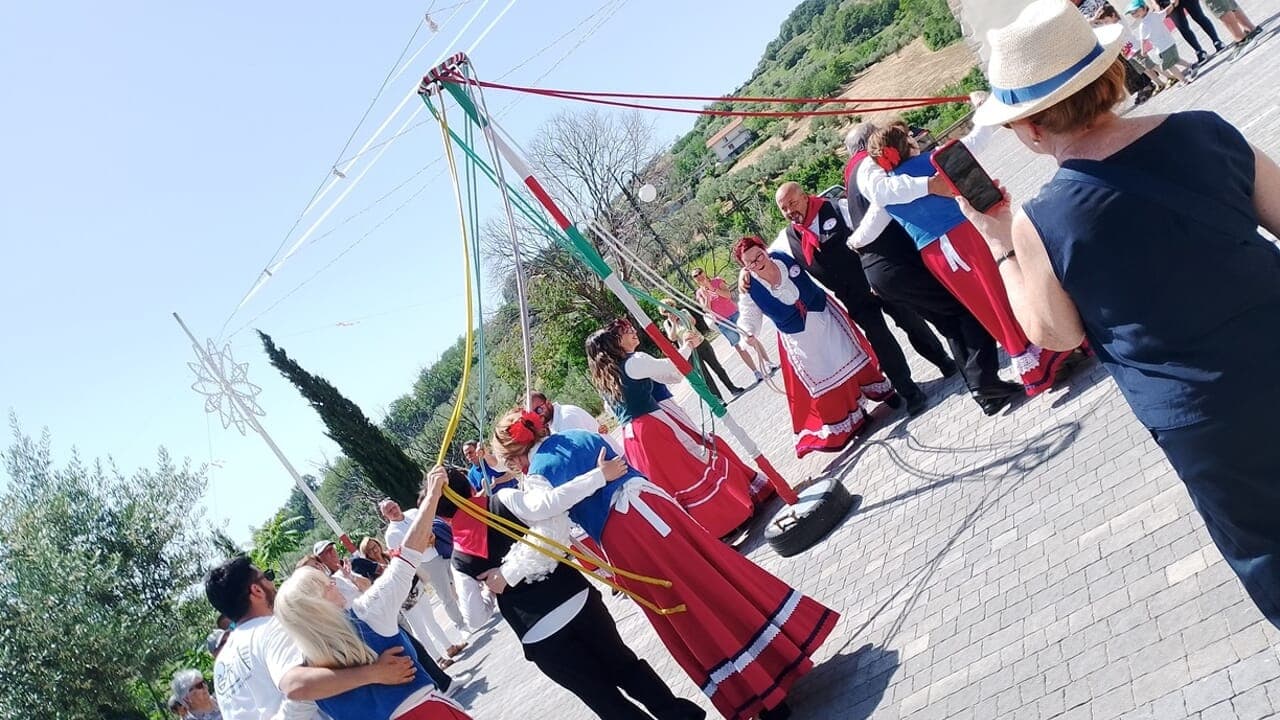 Pentecoste a Civitella Casanova 2026: festa patronale tra tradizione
