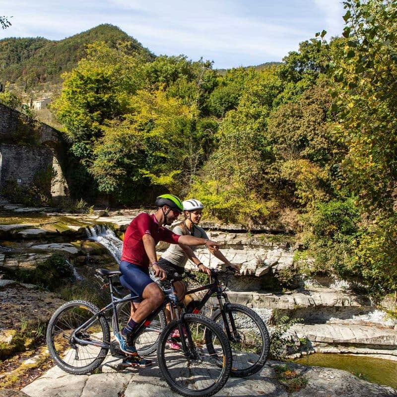 Primavera in Romagna: trekking, cammini e natura da vivere