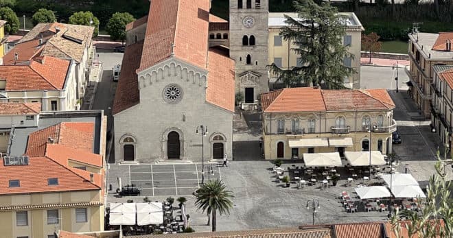 Un seme, una vita: laboratorio eco‑didattico per bambini in piazza a